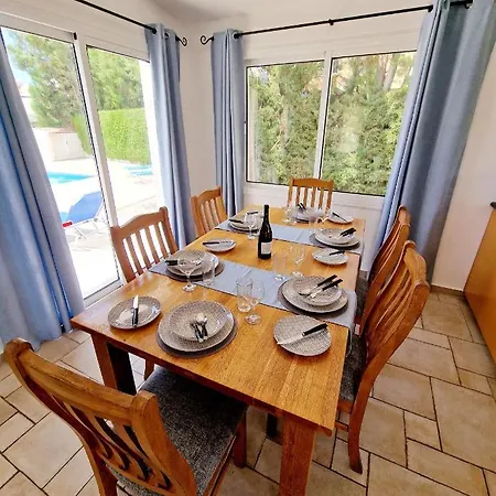 Villa 3 Bedroom Villa, Close To Coral Bay Strip And The Paphos
